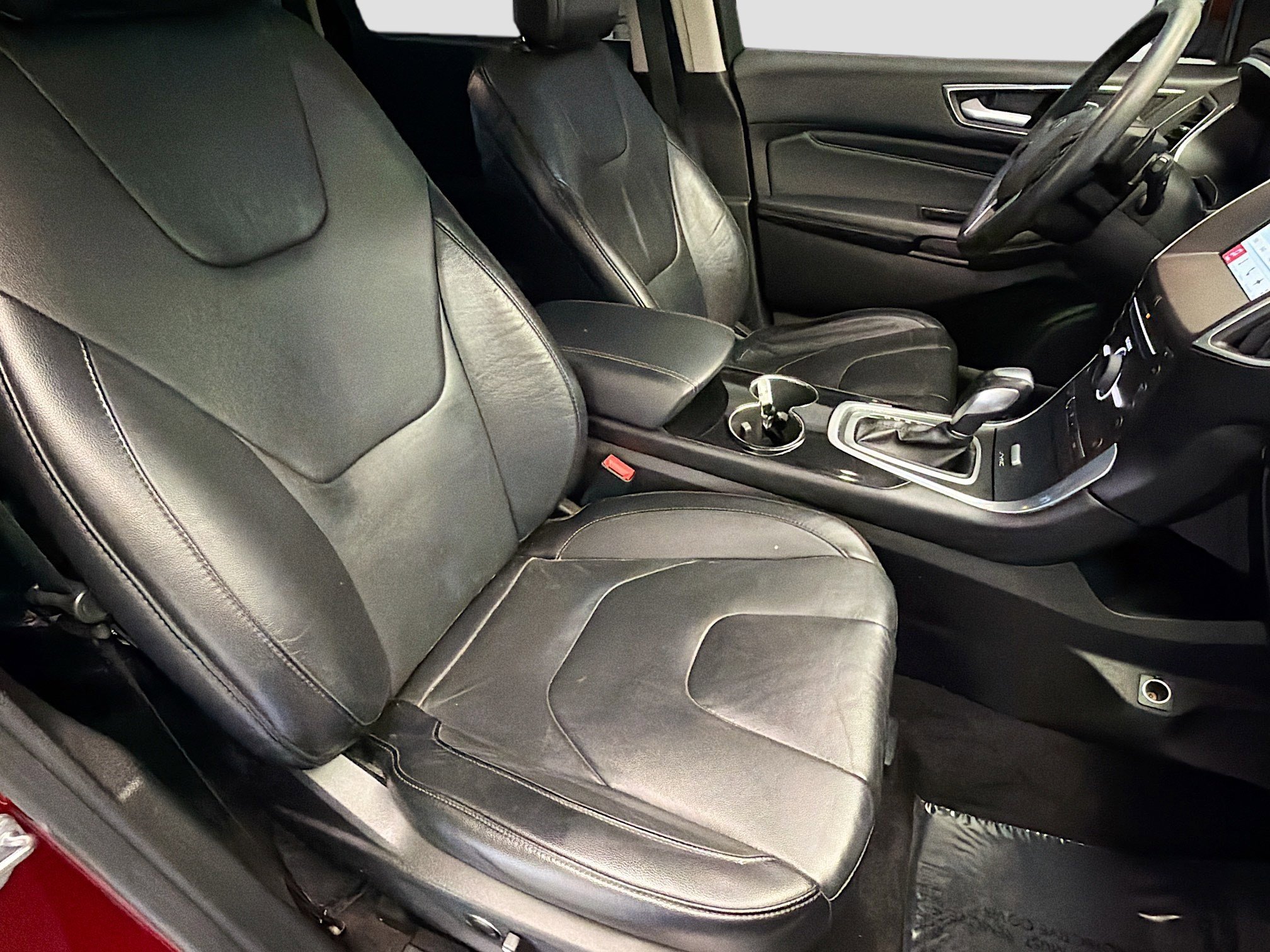 Used 2016 Ford Edge Titanium w/ Technology Package image 16