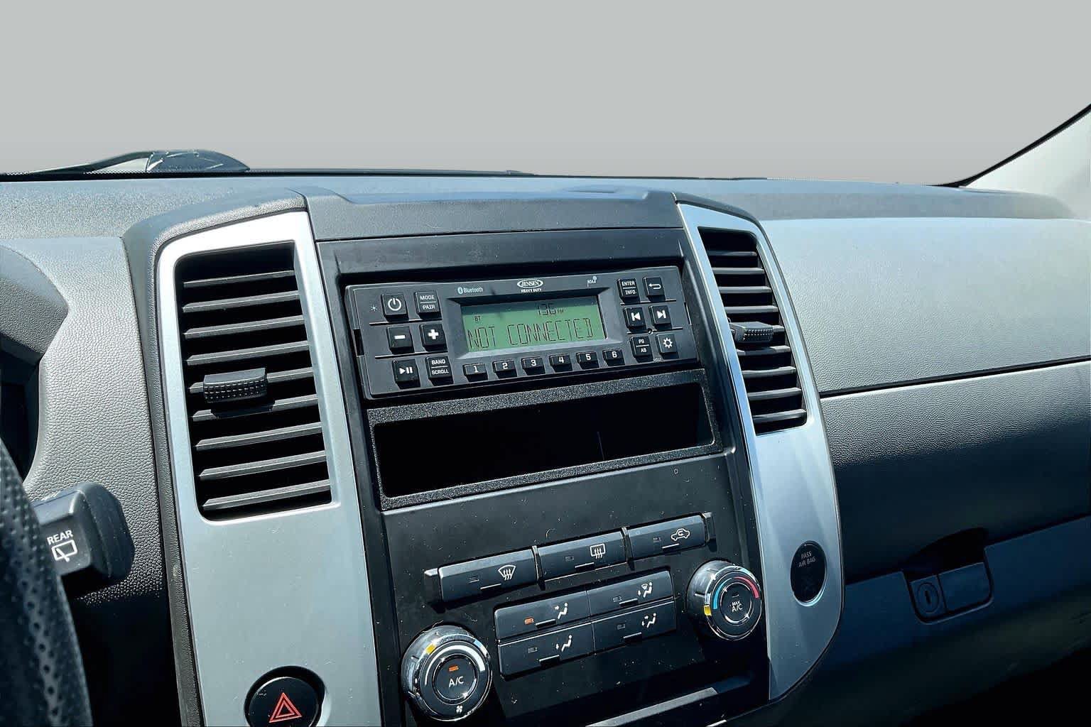Used 2011 Nissan Xterra S AWD/4WD image 28