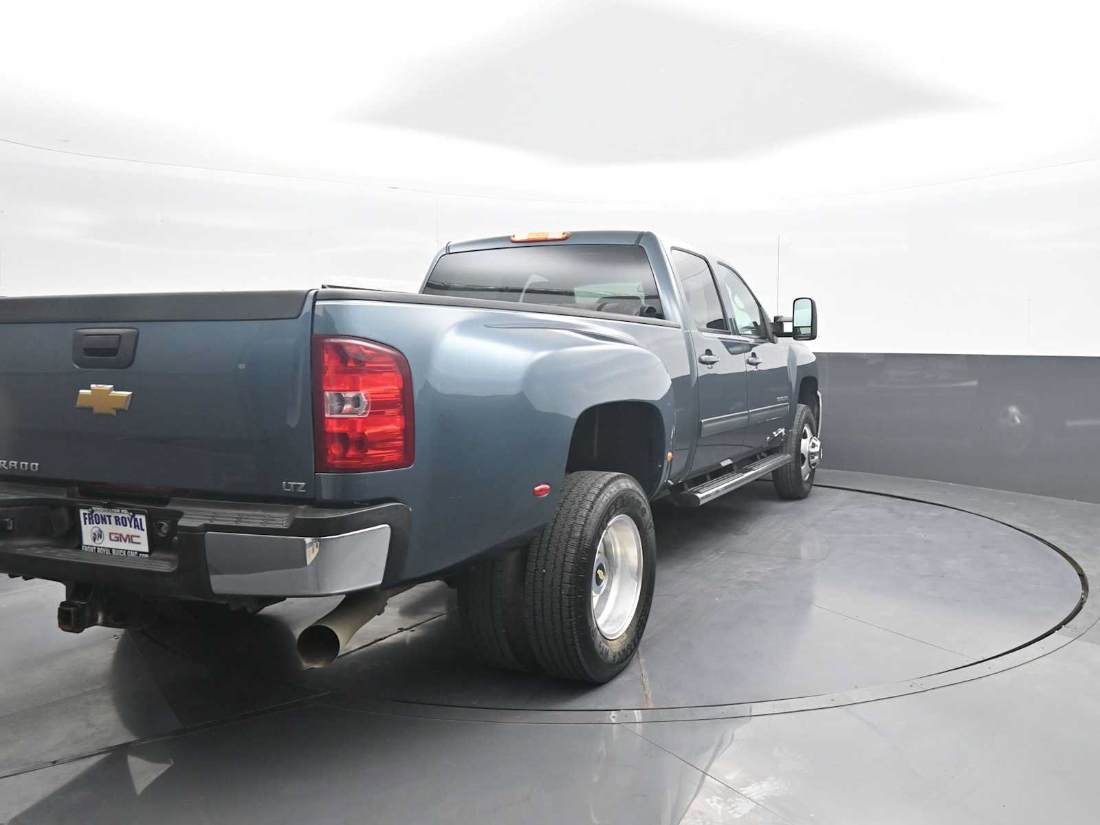 Used 2012 Chevrolet Silverado 3500 LTZ AWD/4WD image 7