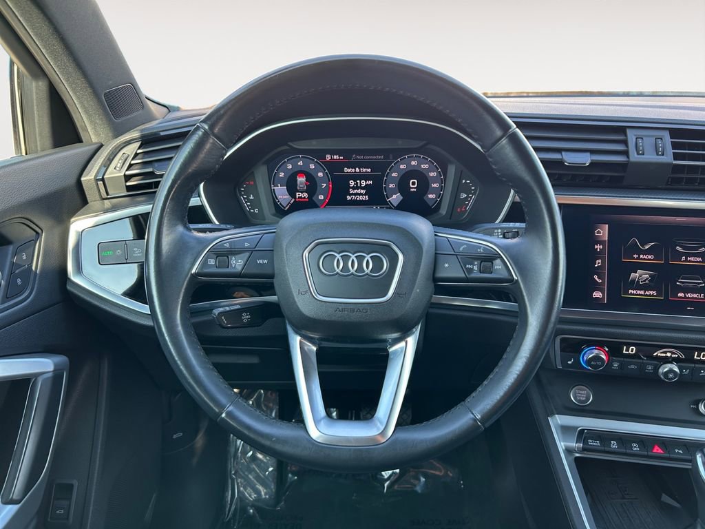 Used 2020 Audi Q3 2.0T Premium Plus w/ Premium Plus Package AWD/4WD image 15