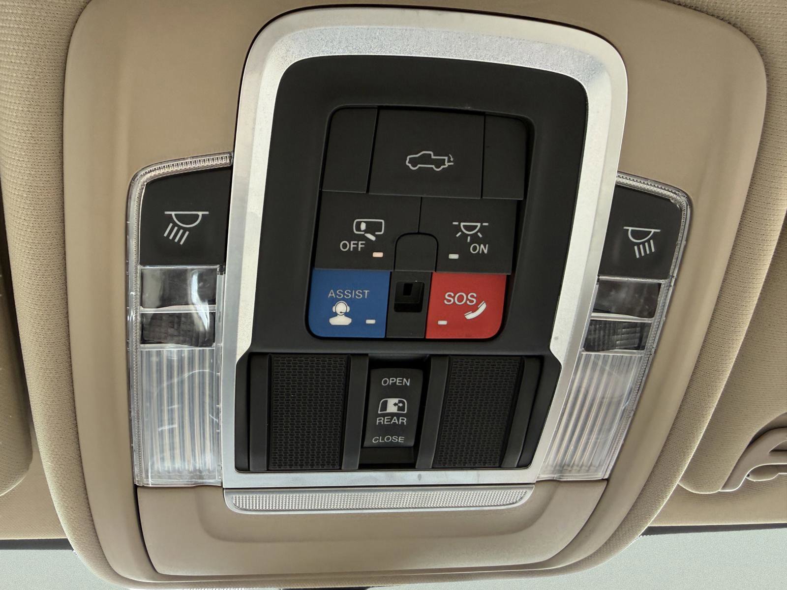 Used 2020 RAM 2500 Laramie AWD/4WD image 32