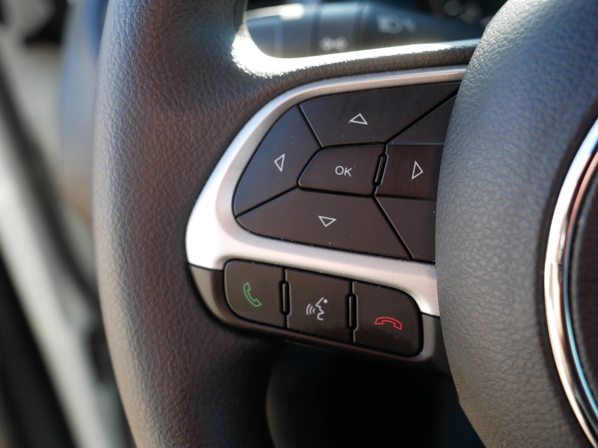 Used 2023 Jeep Renegade Latitude image 28