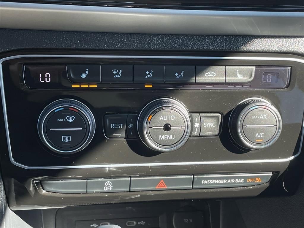 Used 2023 Volkswagen Atlas SEL image 10