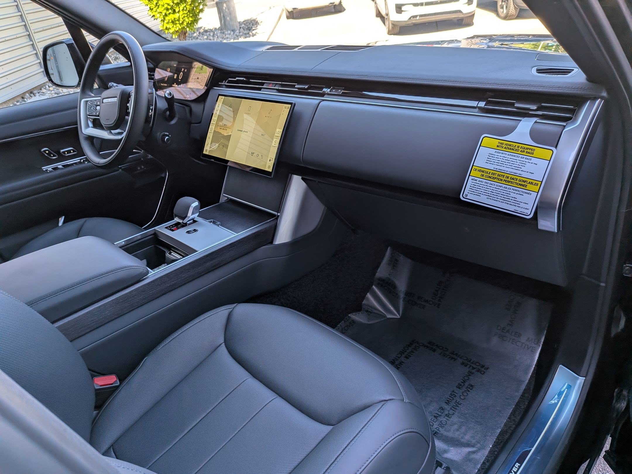 New 2026 Land Rover Range Rover SE AWD/4WD image 30