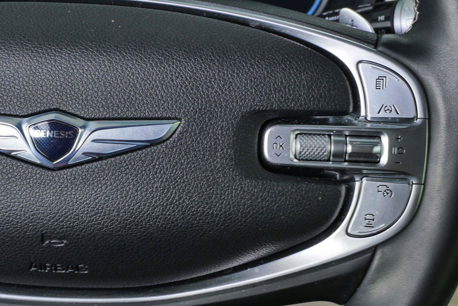 Used 2023 Genesis GV70 2.5T AWD/4WD image 13