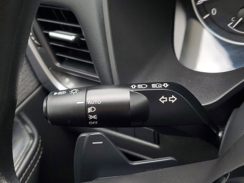 Used 2023 Nissan Rogue SV FWD image 15