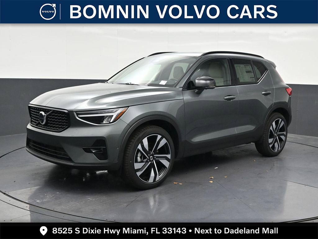 New 2026 Volvo XC40 B5 Plus