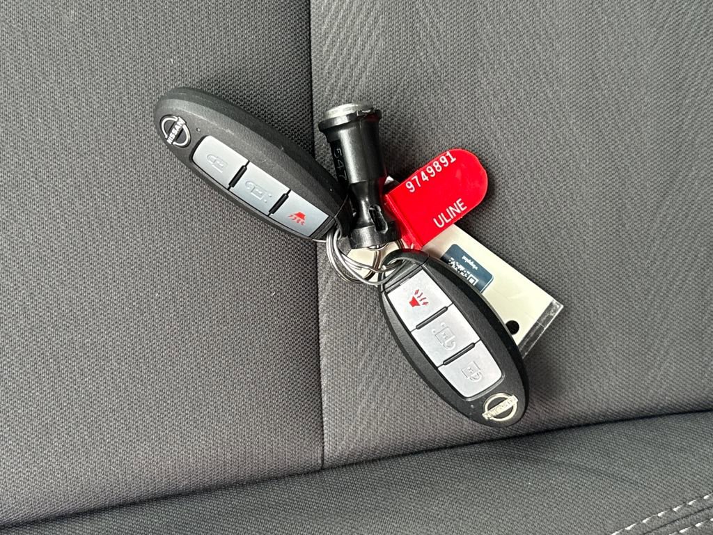 Used 2022 Nissan Frontier SV w/ Technology Package image 29