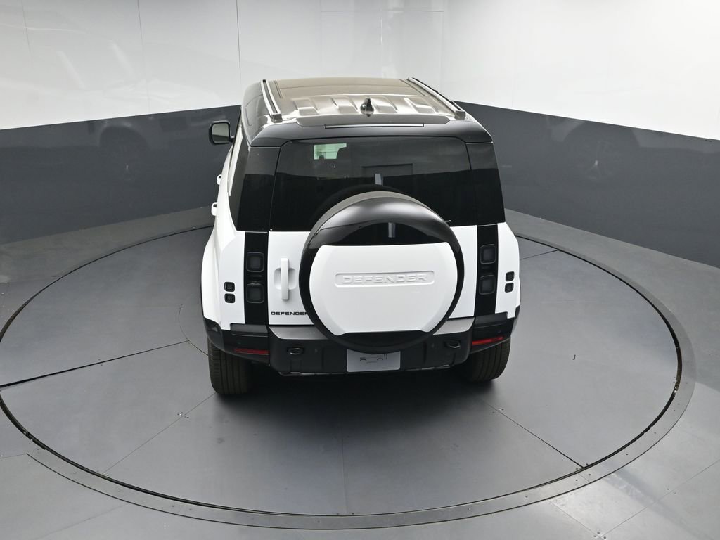 New 2026 Land Rover Defender 110 X-Dynamic SE AWD/4WD image 33