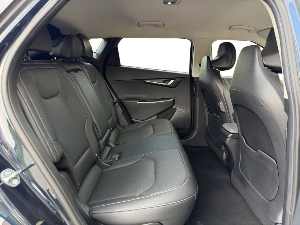 Used 2023 Kia EV6 Wind RWD image 20