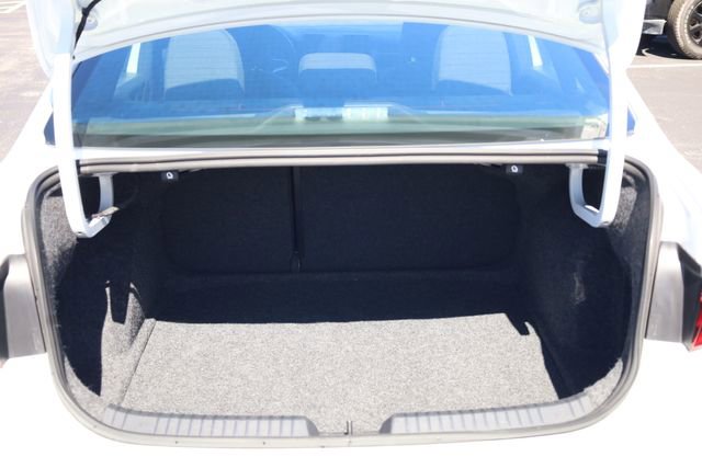 Used 2025 Volkswagen Jetta Sport image 24