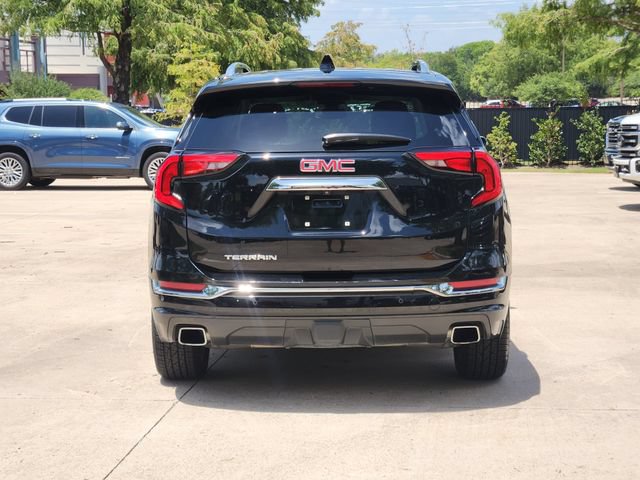 Used 2020 GMC Terrain Denali w/ Denali Premium Package FWD image 6