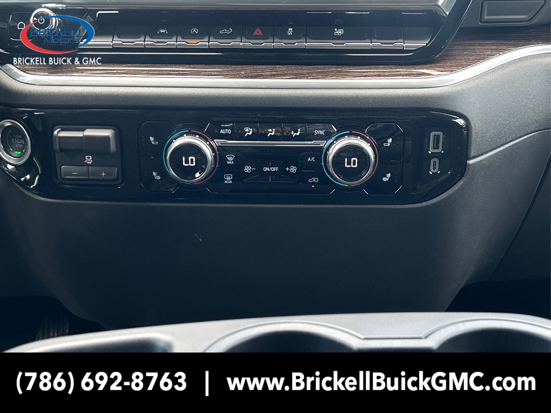 New 2025 GMC Sierra 1500 Elevation image 28