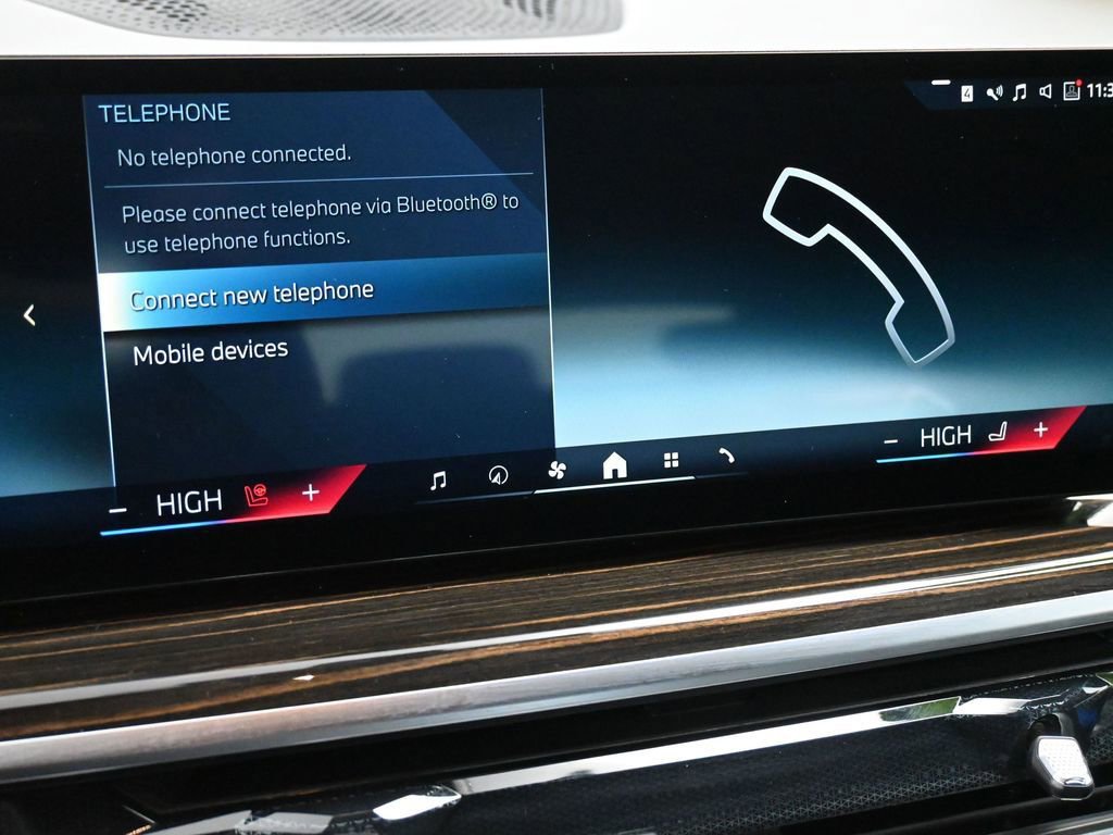 Used 2025 BMW X5 xDrive50e image 27