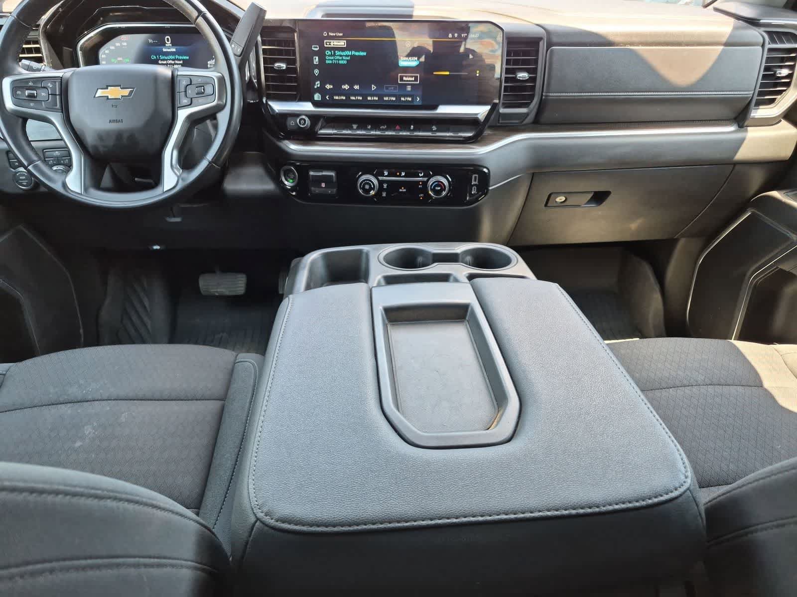 Used 2024 Chevrolet Silverado 2500 LT AWD/4WD image 15