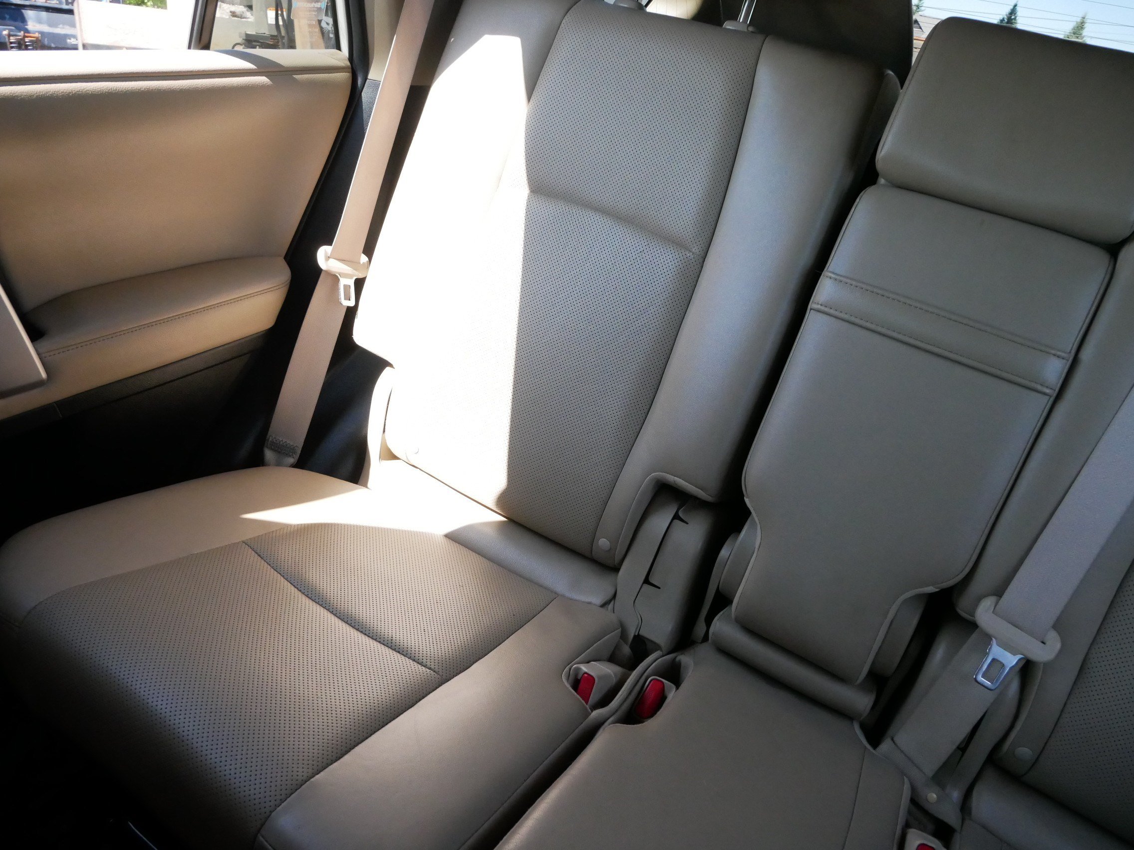 Used 2018 Toyota 4Runner Limited AWD/4WD image 8