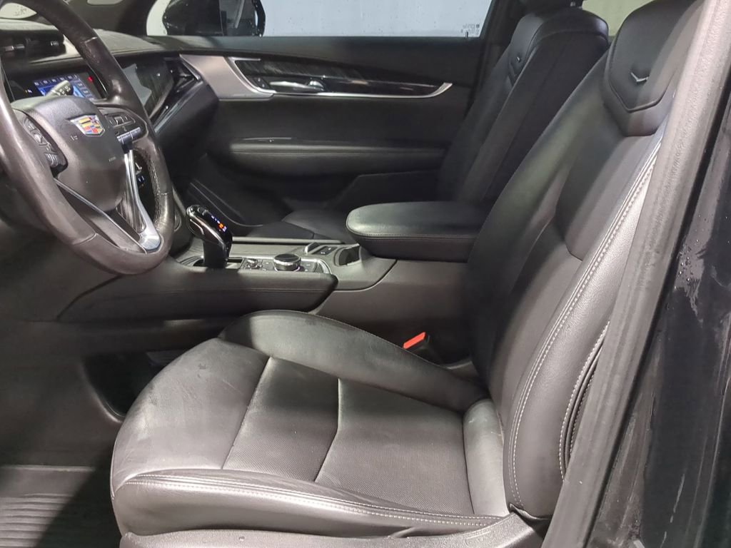 Used 2023 Cadillac XT6 Premium Luxury image 30