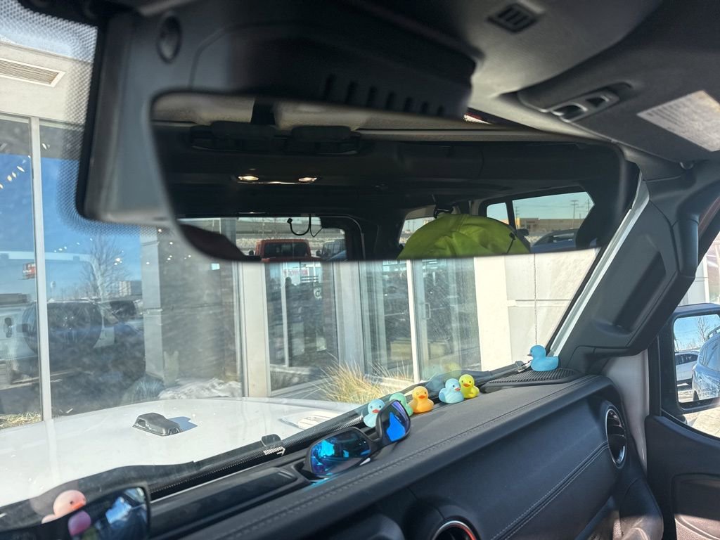 Used 2021 Jeep Wrangler Unlimited Sahara w/ Cold Weather Group image 22