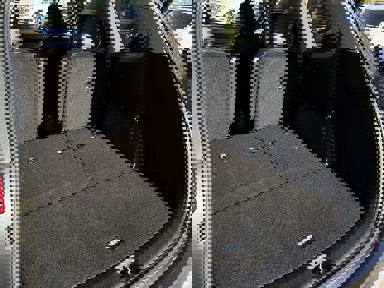 Used 2025 Kia Telluride S image 23