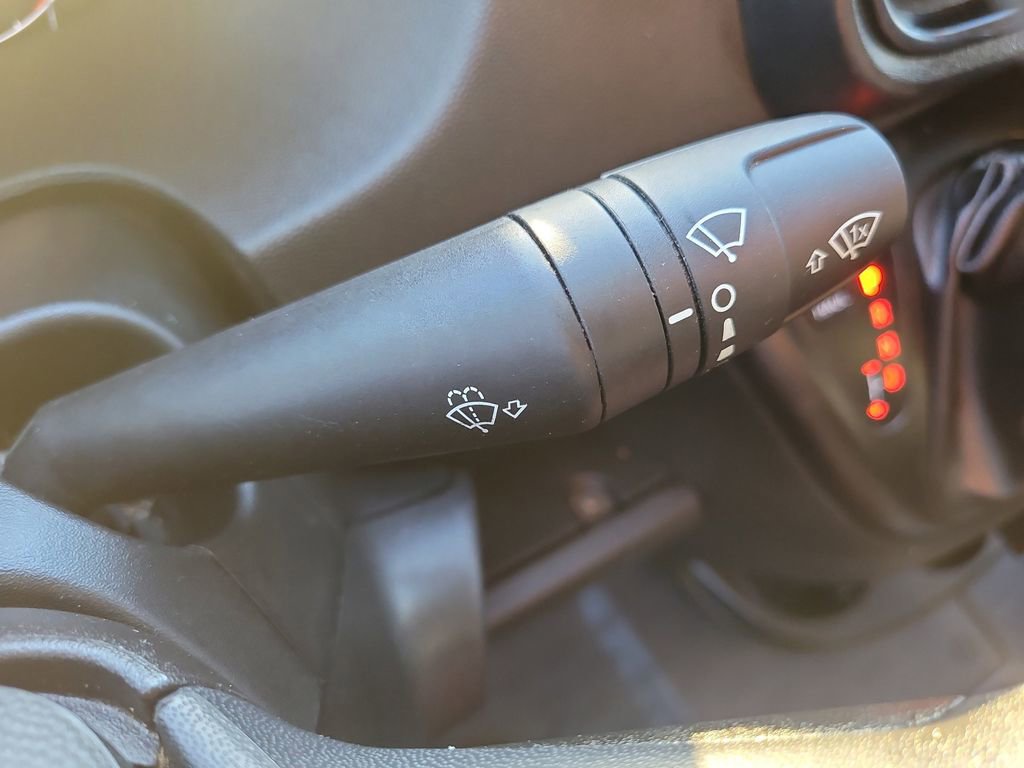 Used 2024 RAM ProMaster 2500 w/ Convenience Group image 28