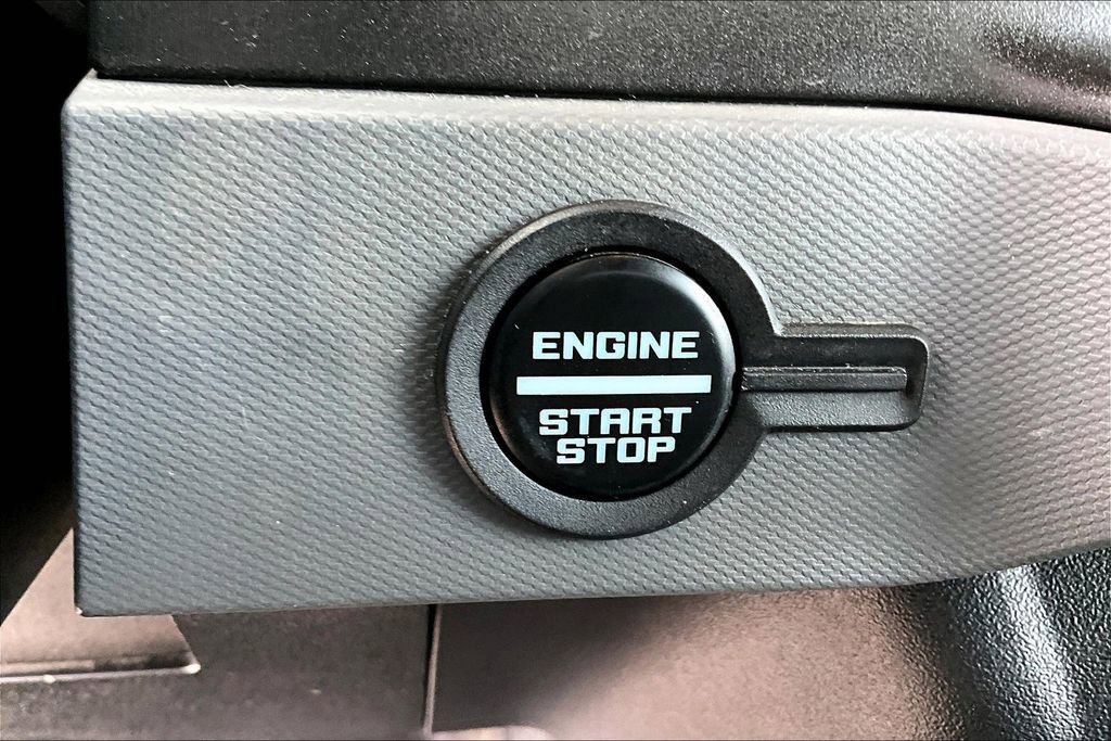 Used 2022 Ford Bronco Black Diamond image 34