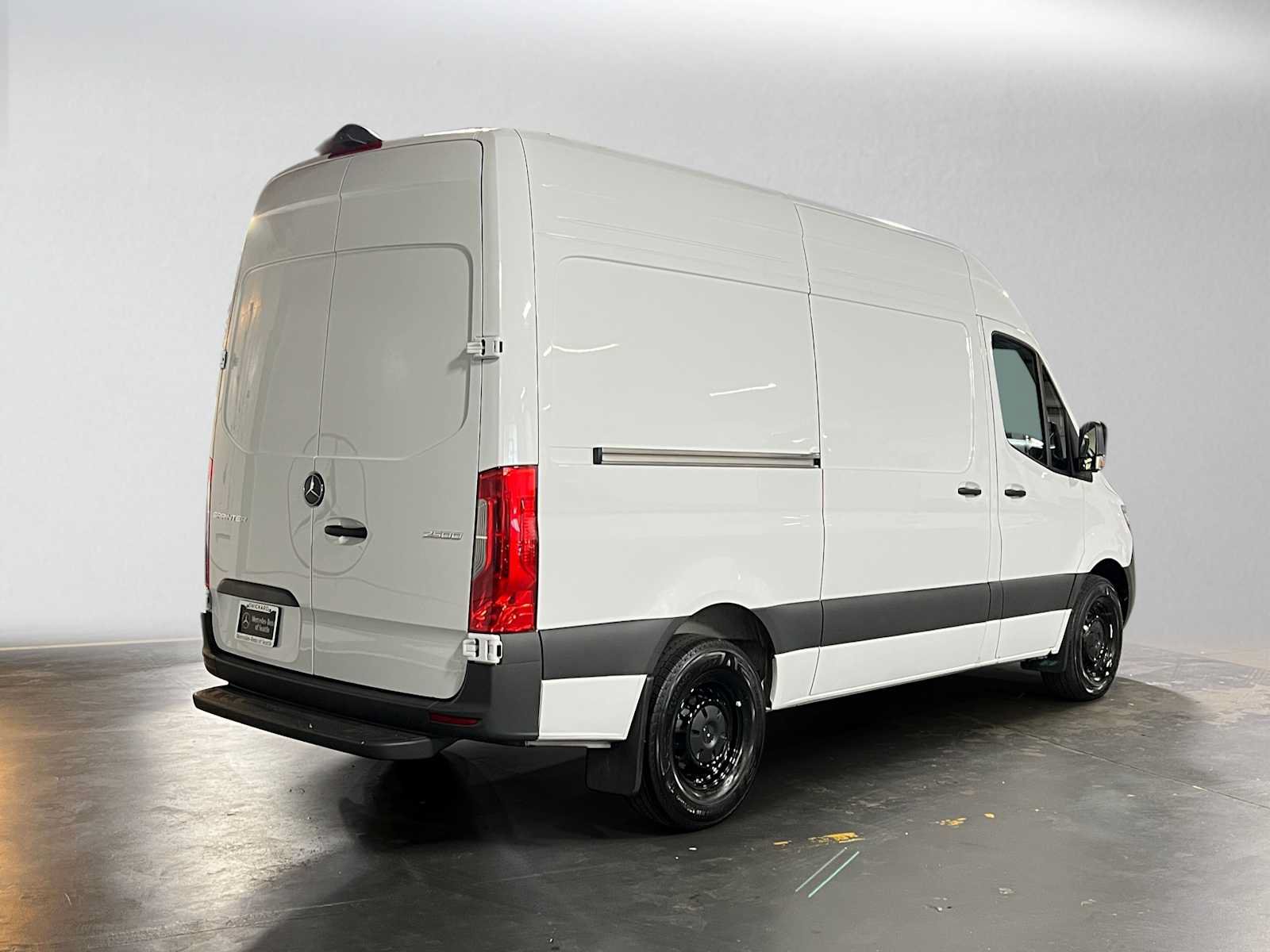 Used 2026 Mercedes-Benz Sprinter 2500 image 3