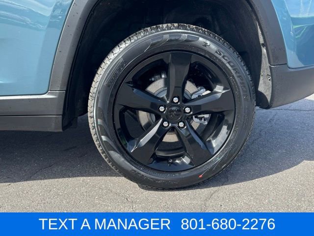 New 2026 Jeep Grand Cherokee Limited w/ Limited Altitude Package AWD/4WD image 10