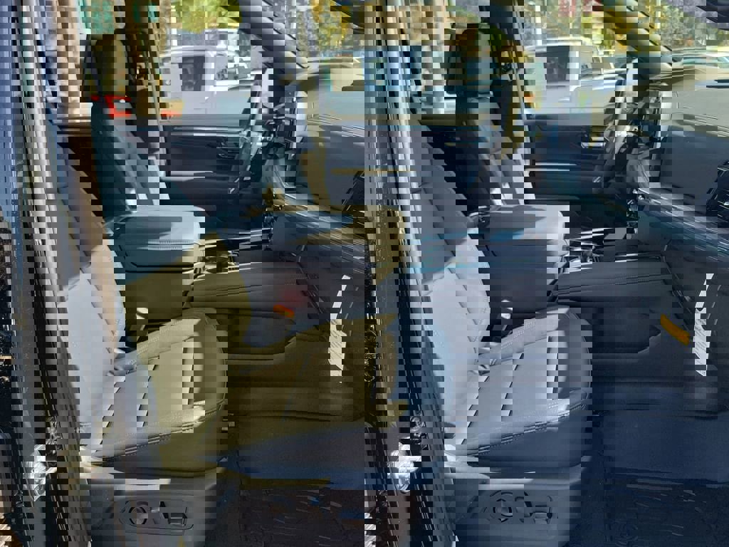 New 2026 Chevrolet Tahoe Z71 image 18