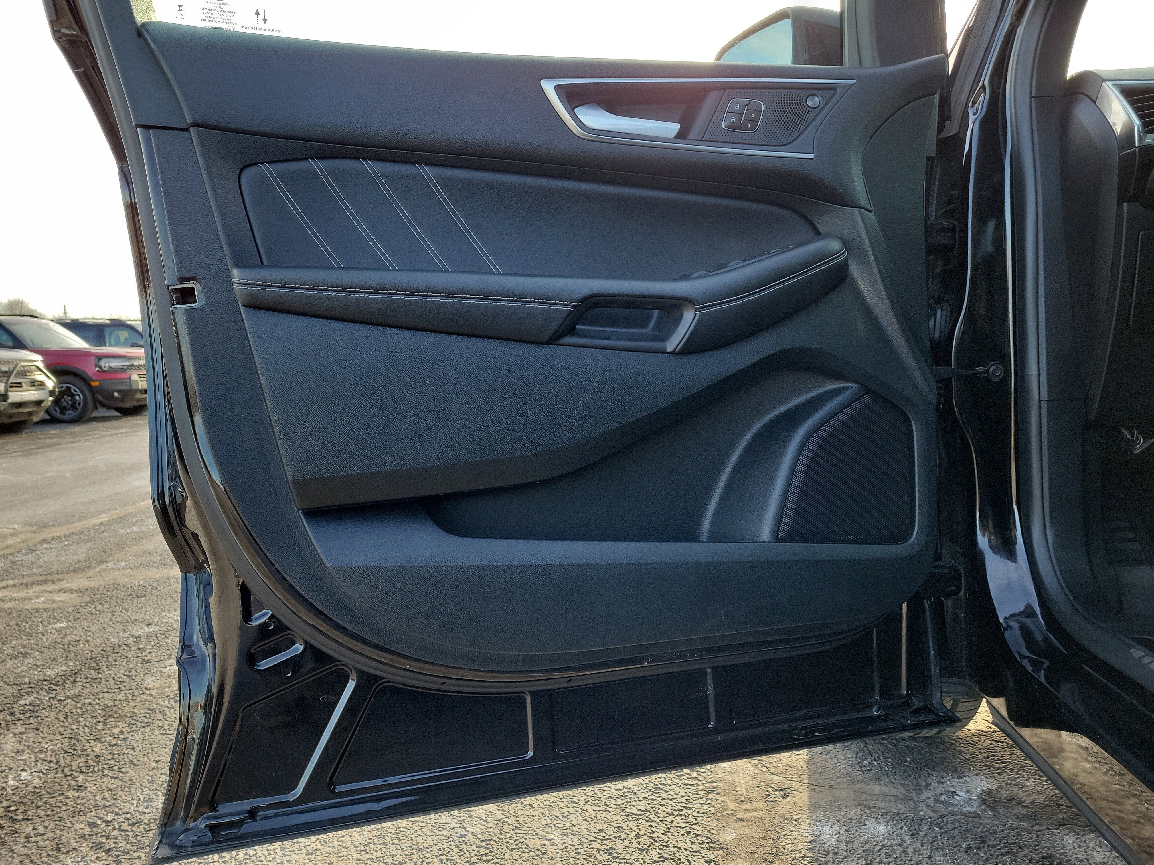 Used 2024 Ford Edge ST w/ Equipment Group 401A image 16