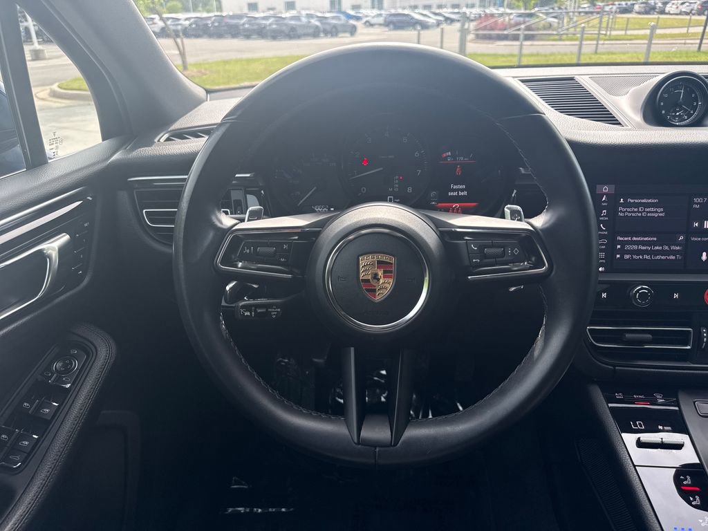 Used 2023 Porsche Macan Turbo image 19