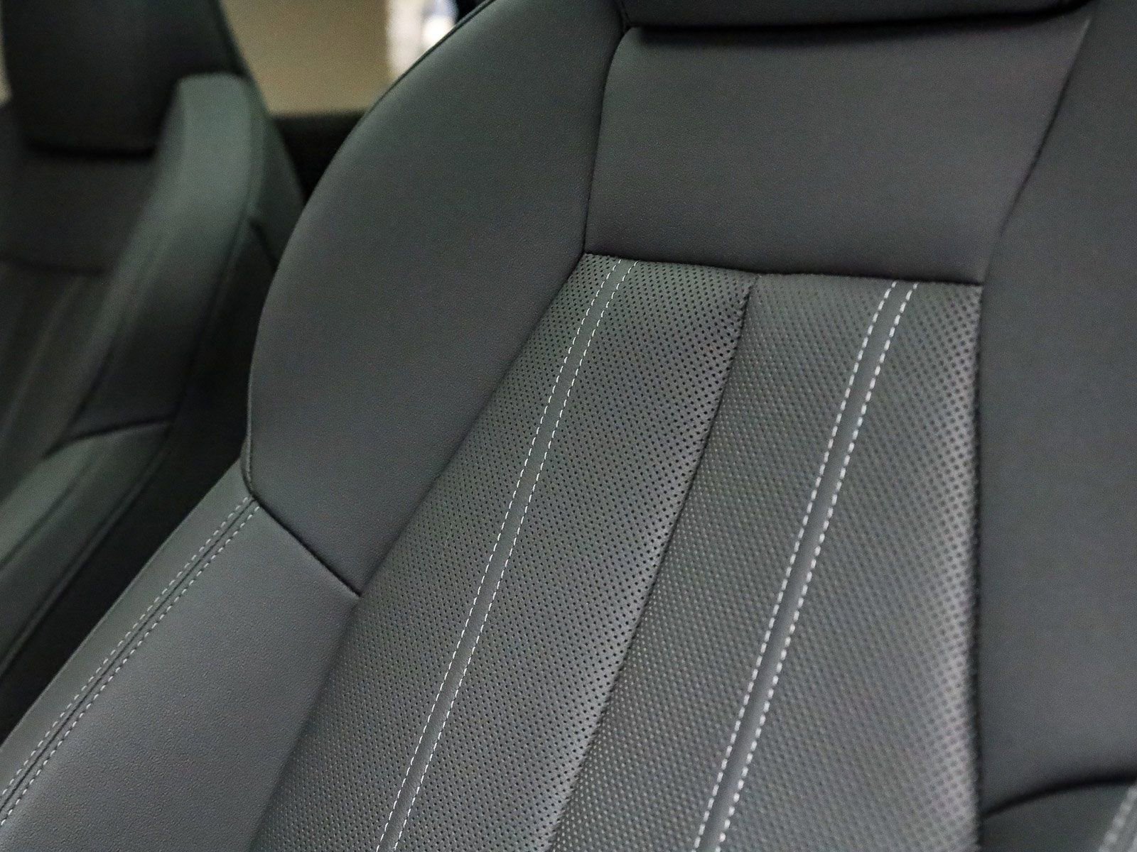 Certified 2025 Audi Q5 Premium Plus w/ Premium Plus image 23