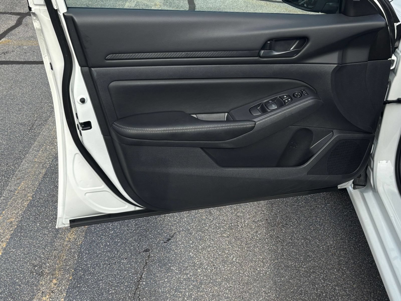 Used 2026 Nissan Altima 2.5 SV FWD image 18