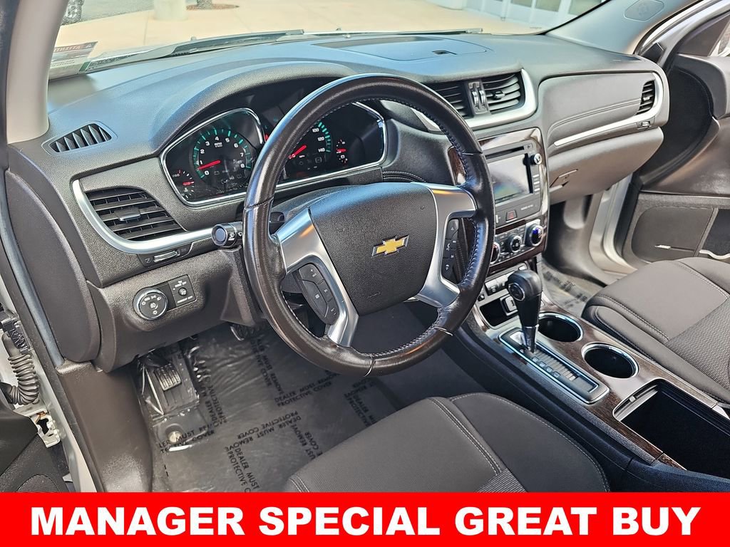 Used 2016 Chevrolet Traverse LT FWD image 17