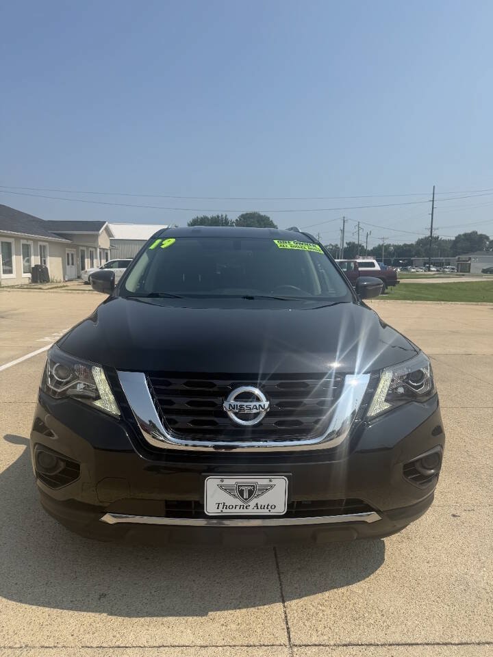 Used 2019 Nissan Pathfinder S AWD/4WD image 5