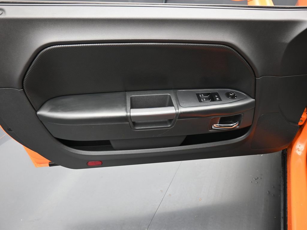 Used 2014 Dodge Challenger R/T Plus image 9