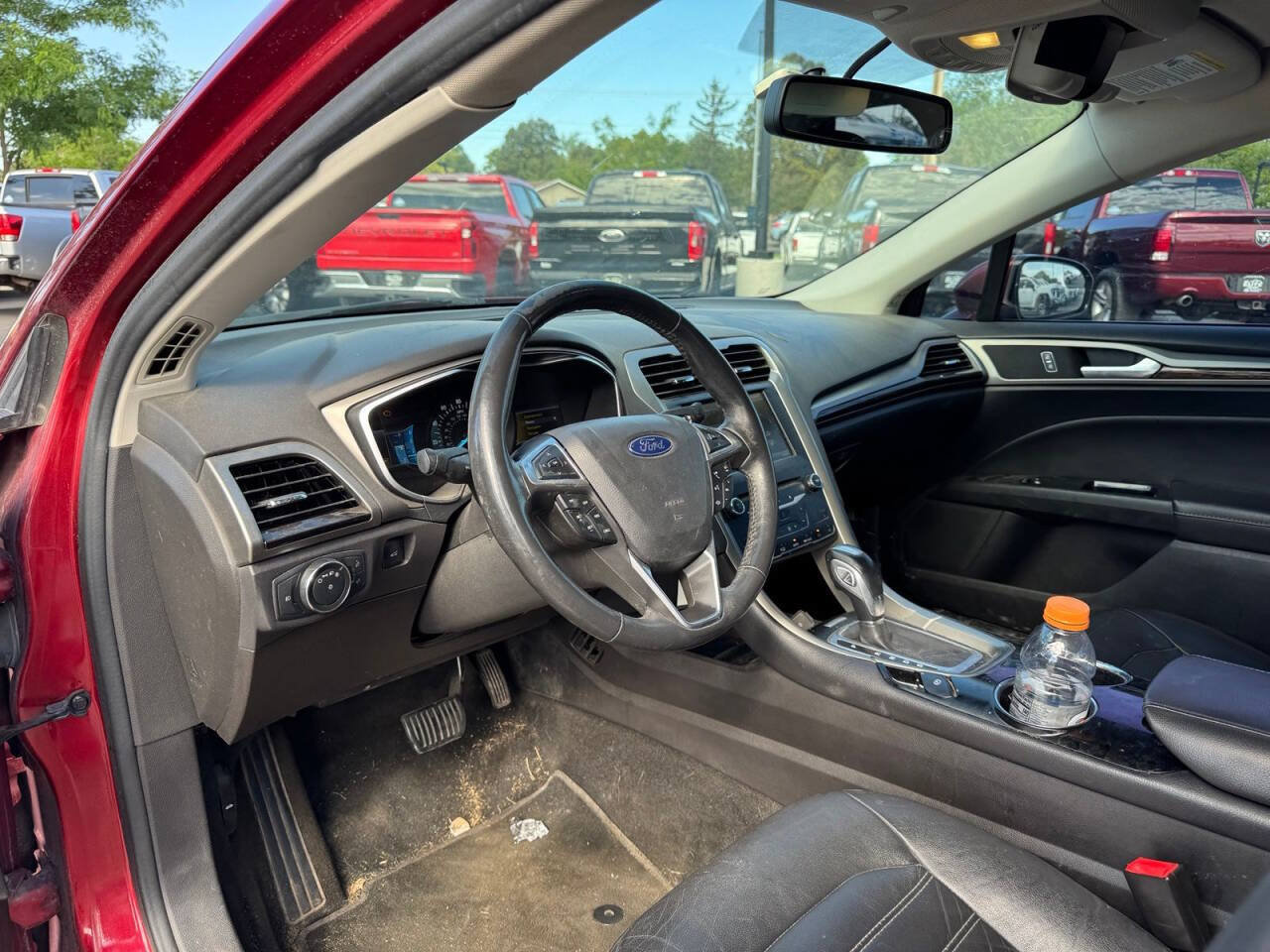 Used 2014 Ford Fusion SE w/ Equipment Group 202A FWD image 11