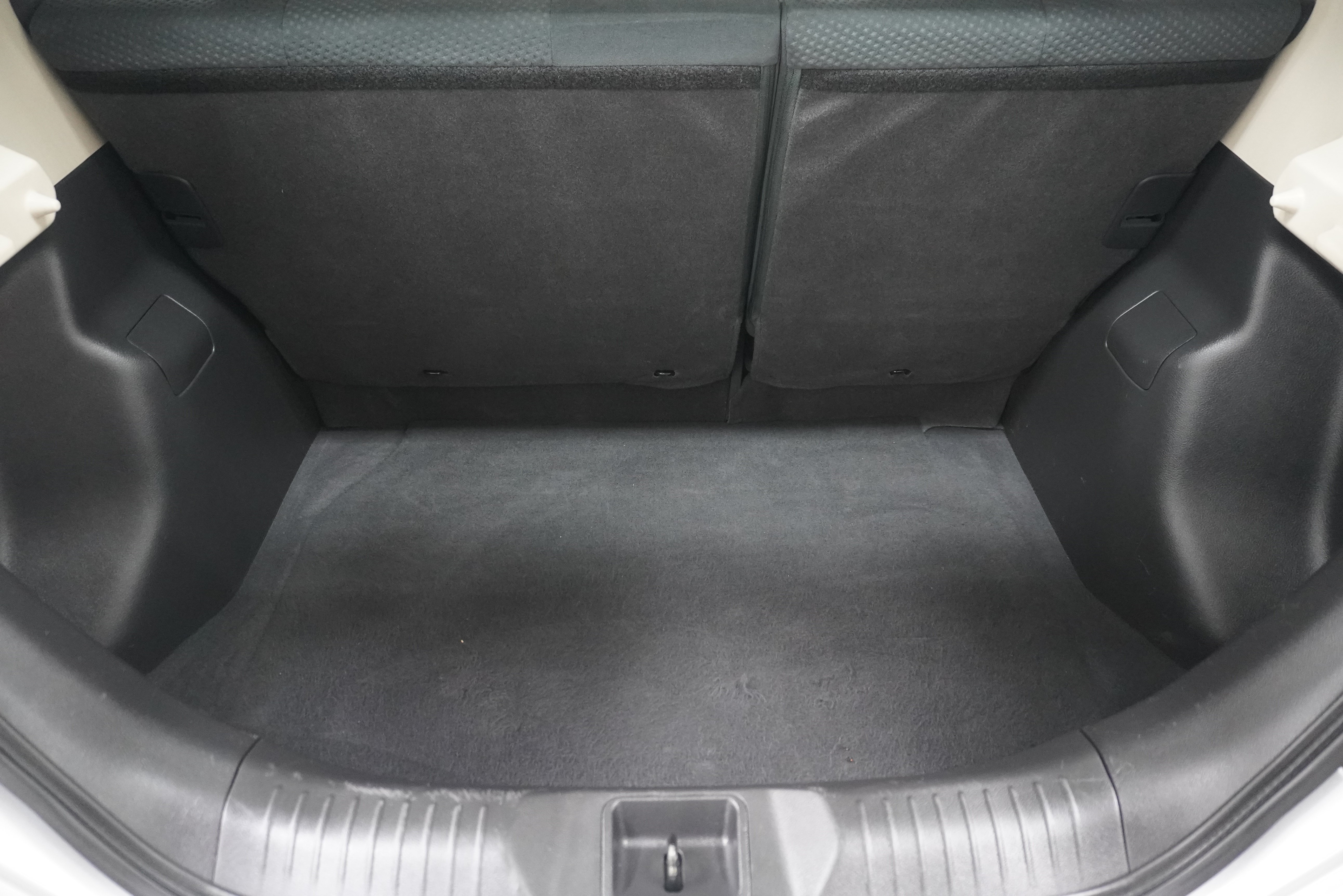 Used 2012 Nissan Versa 1.8 S w/ Special Edition Pkg FWD image 21