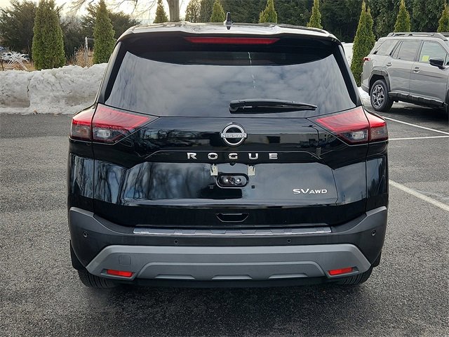 Used 2022 Nissan Rogue SV image 5