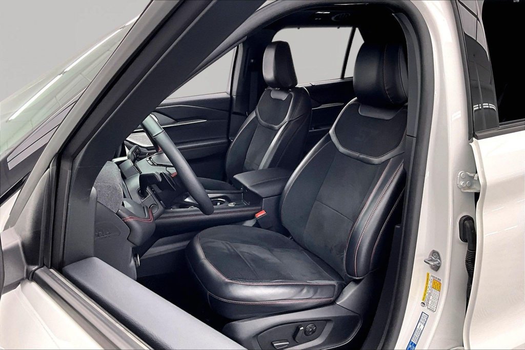 Certified 2025 Ford Explorer ST AWD/4WD image 25