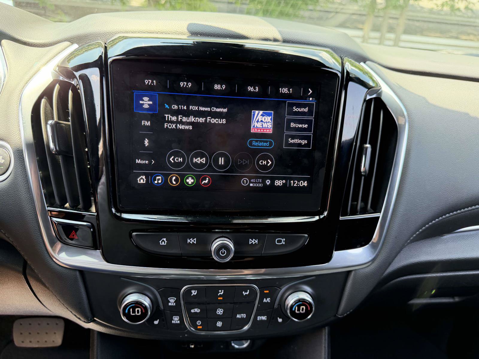 Certified 2023 Chevrolet Traverse LT FWD image 23