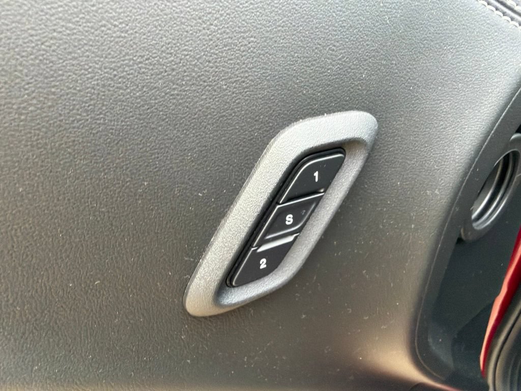 Used 2021 Dodge Challenger SRT Hellcat RWD image 15
