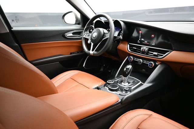 Used 2019 Alfa Romeo Giulia RWD image 20