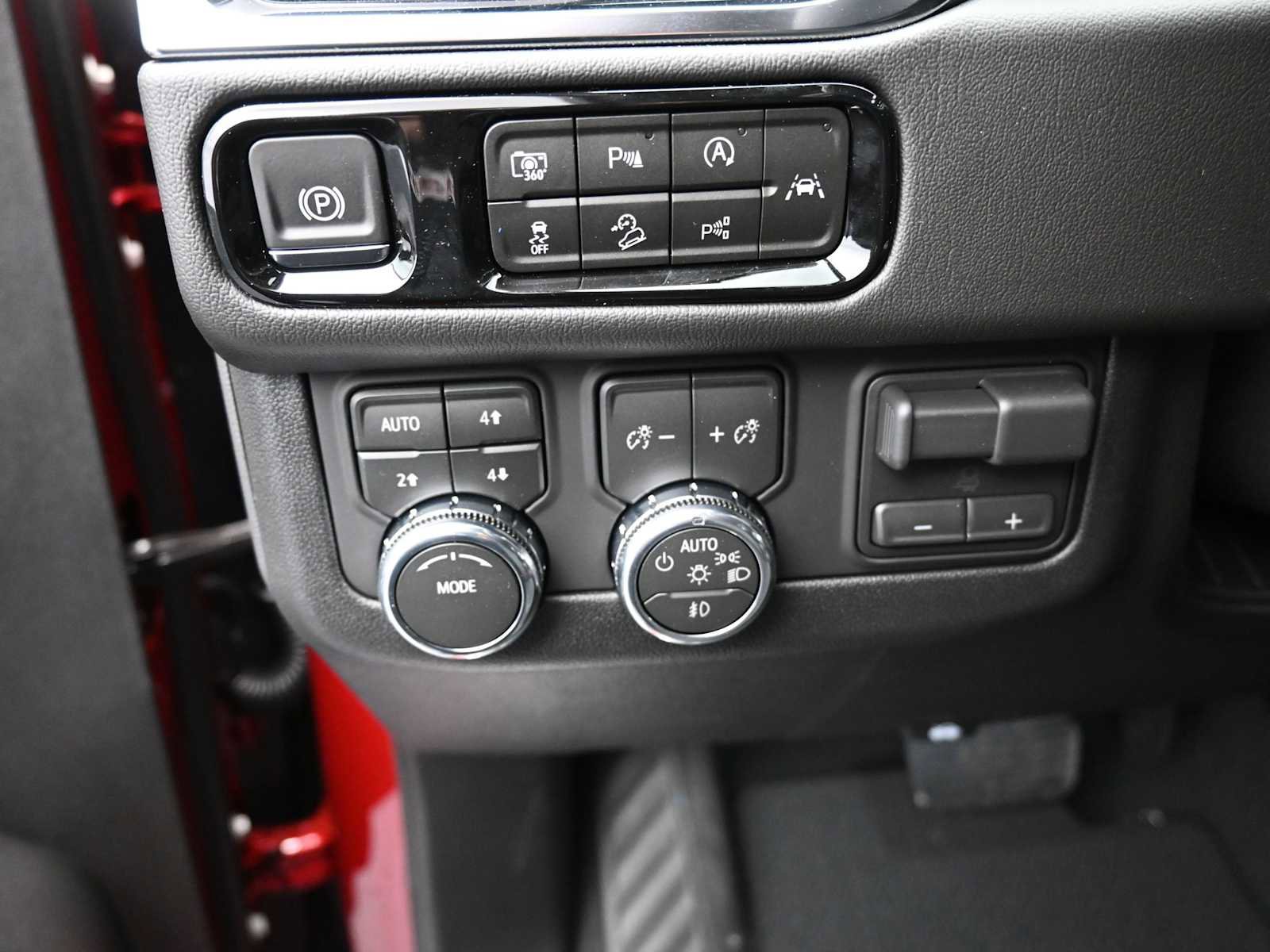 New 2026 GMC Yukon XL Denali image 10