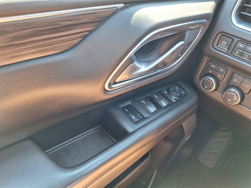 Used 2021 Chevrolet Tahoe Z71 w/ Z71 Off-Road Package image 19