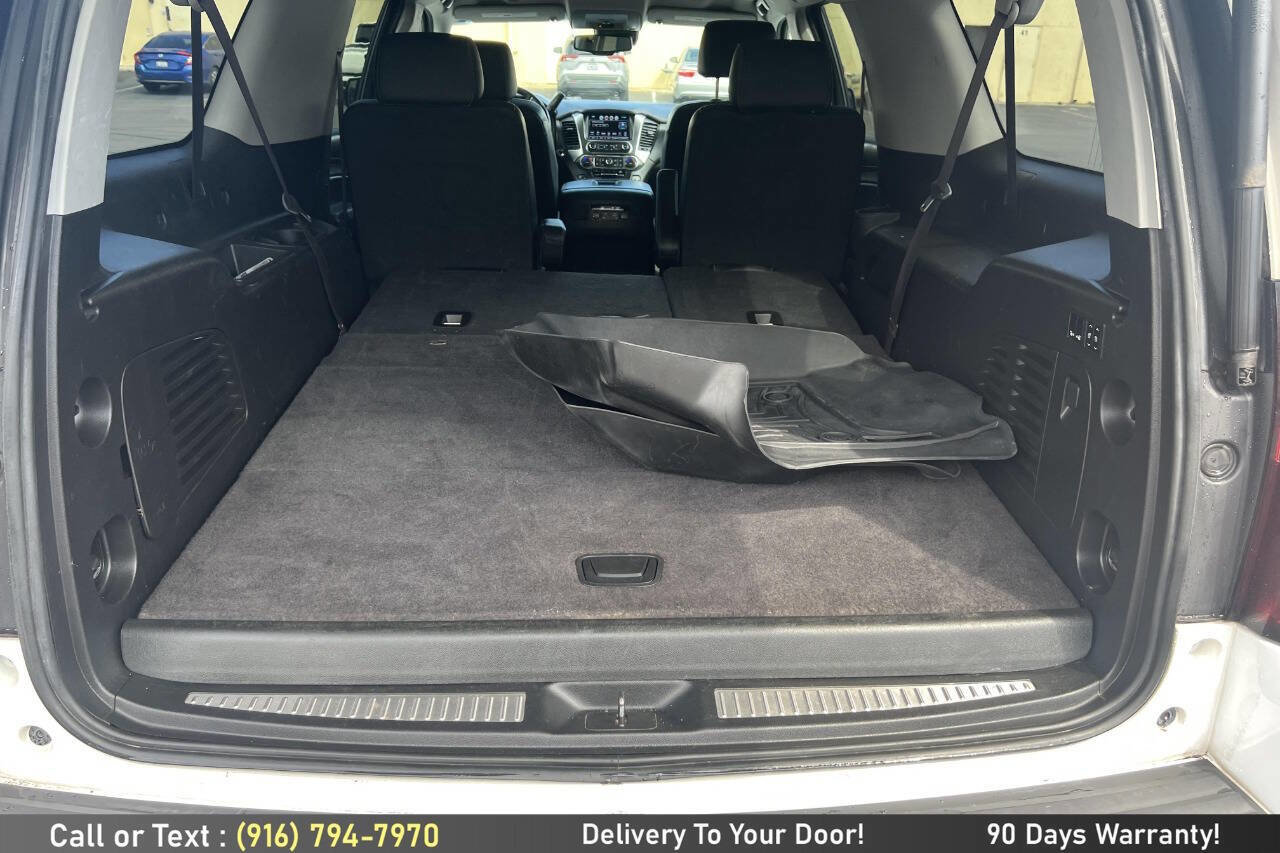 Used 2017 Chevrolet Suburban Premier RWD image 12