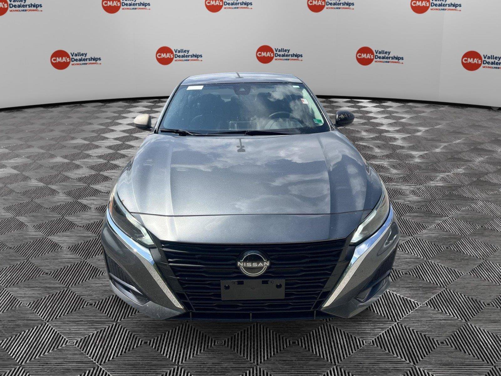 Used 2025 Nissan Altima 2.5 SV AWD/4WD image 8