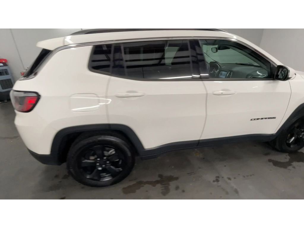 Used 2021 Jeep Compass Latitude image 9