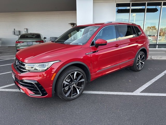 Used 2024 Volkswagen Tiguan SEL R-Line