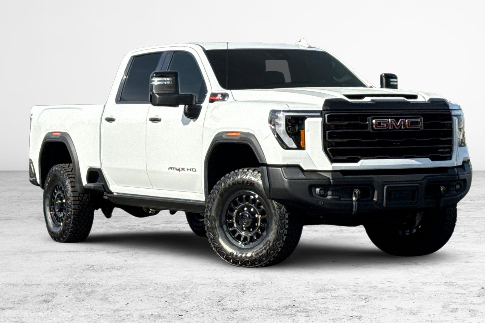 New 2026 GMC Sierra 2500 AT4X w/ AT4X AEV Edition video 2