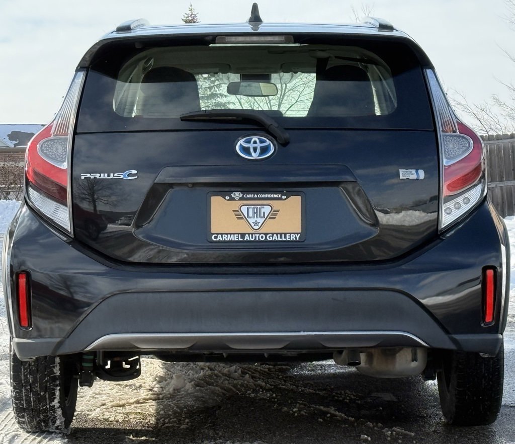 Used 2018 Toyota Prius C One image 4